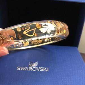 Swarovski gorgeous bangle gold